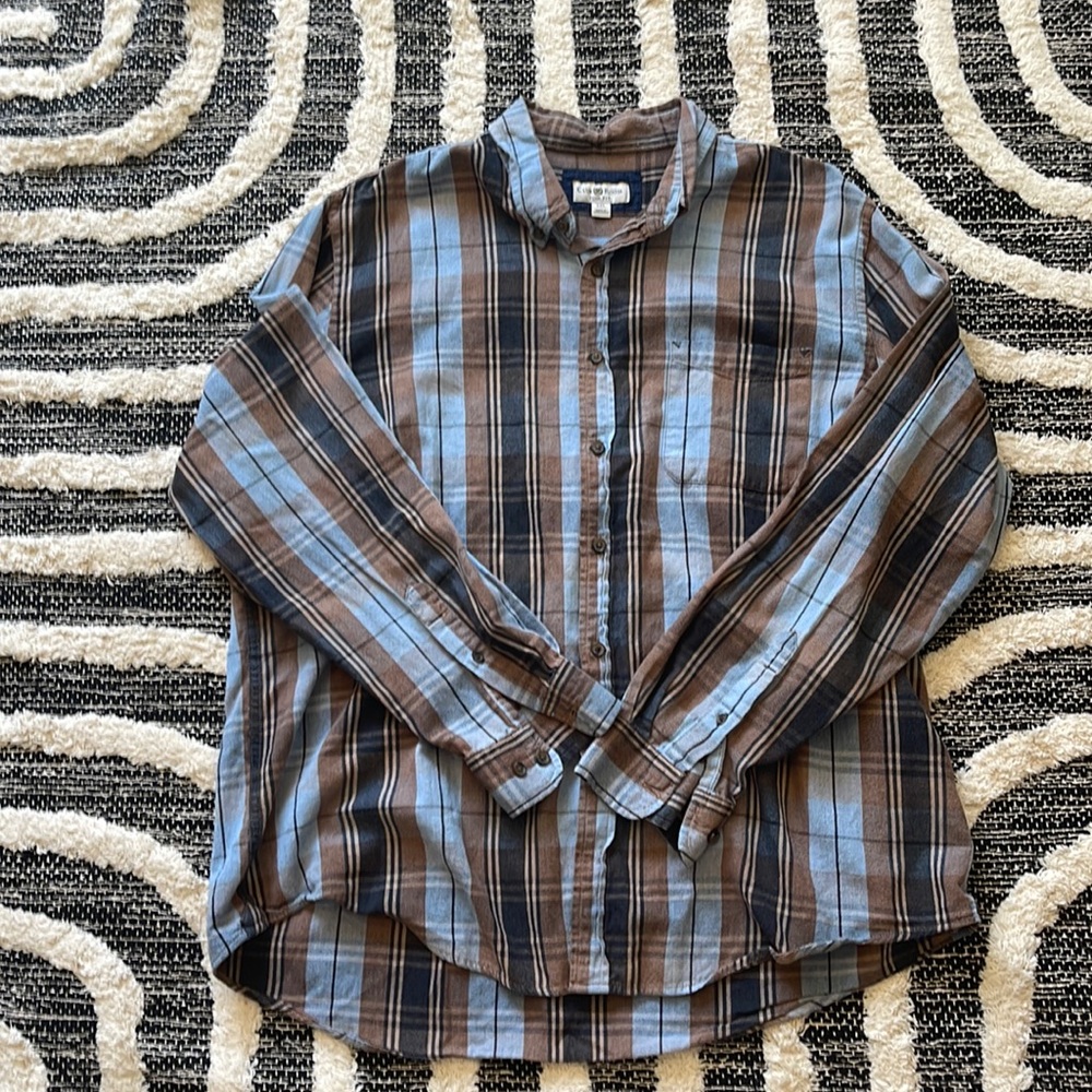 Club Room Button Up